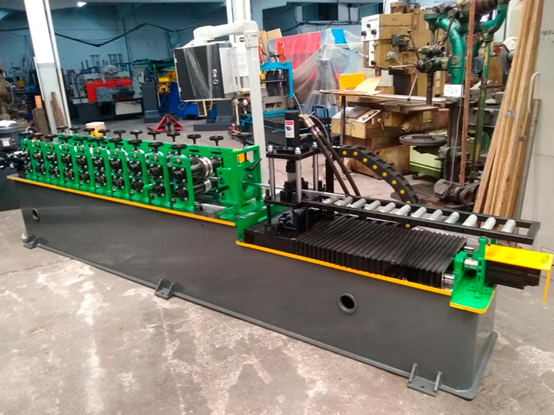 Conformadora guía/riel de cortinas