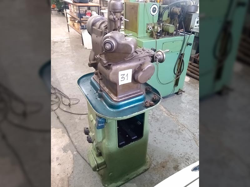 Creadora de engranajes Marca Mikron