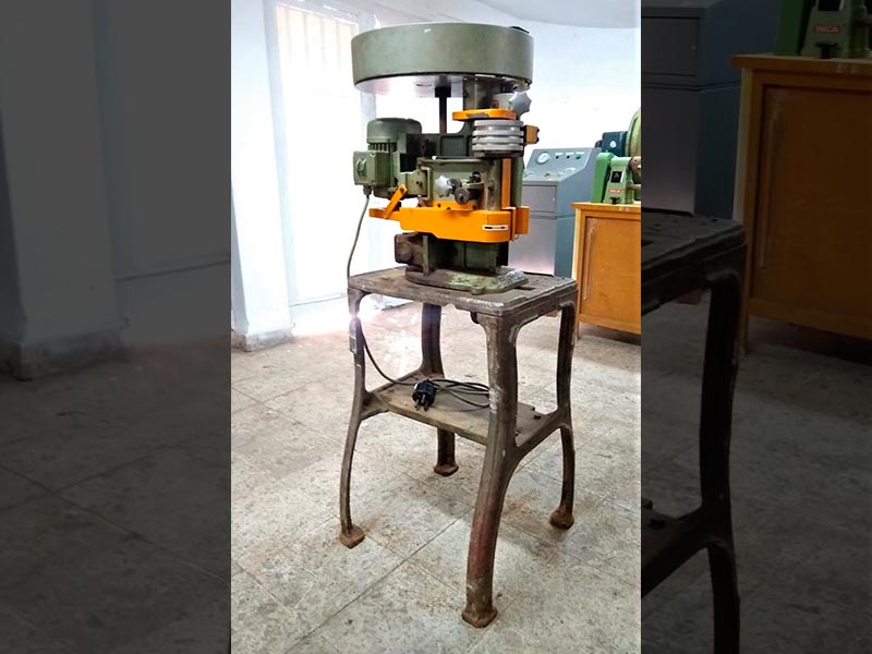 Maquina taruguera marca LoeSer